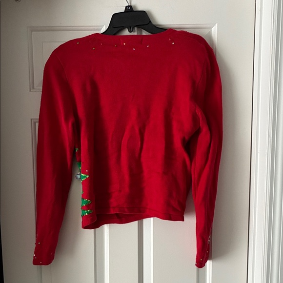 Festive Red V-Neck Sweater with Christmas Tree Design - Picture 4 of 4